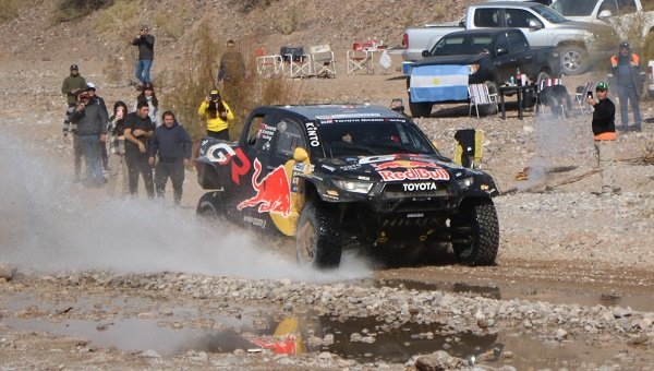 Notable paso del Desafío Ruta 40 por San Juan