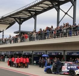 El TN y el Turismo Carretera 2000, brindaron espectáculo en el Villicum